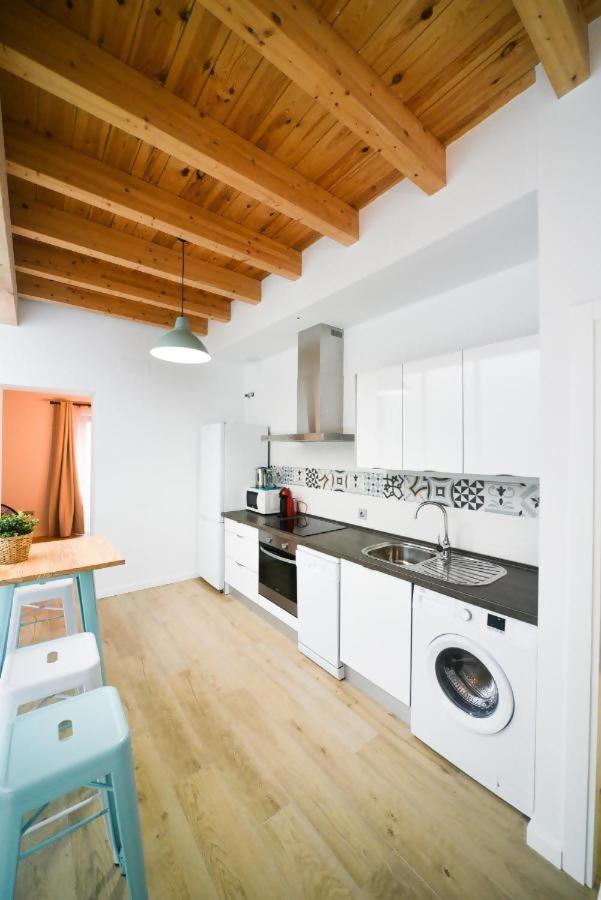 Hostfy Centro Alameda Apartment Sevilla Bagian luar foto
