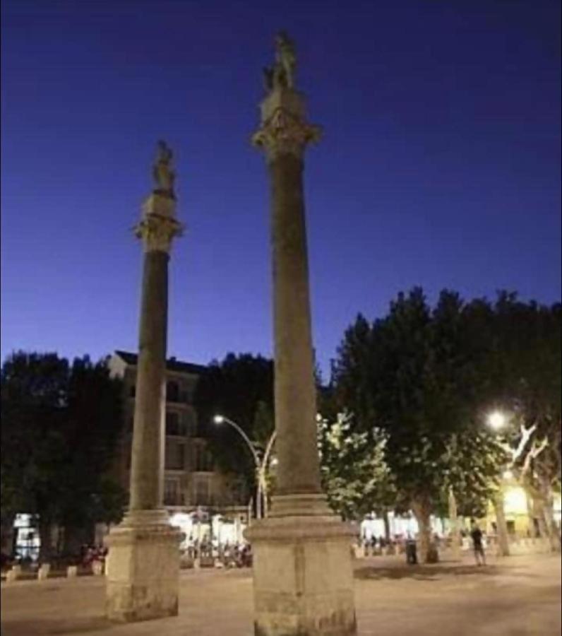 Hostfy Centro Alameda Apartment Sevilla Bagian luar foto
