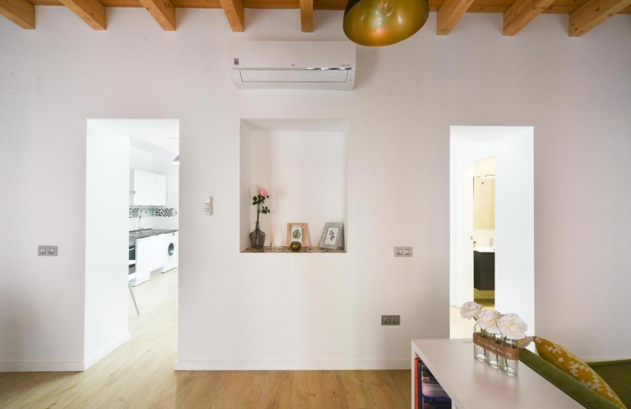 Hostfy Centro Alameda Apartment Sevilla Bagian luar foto