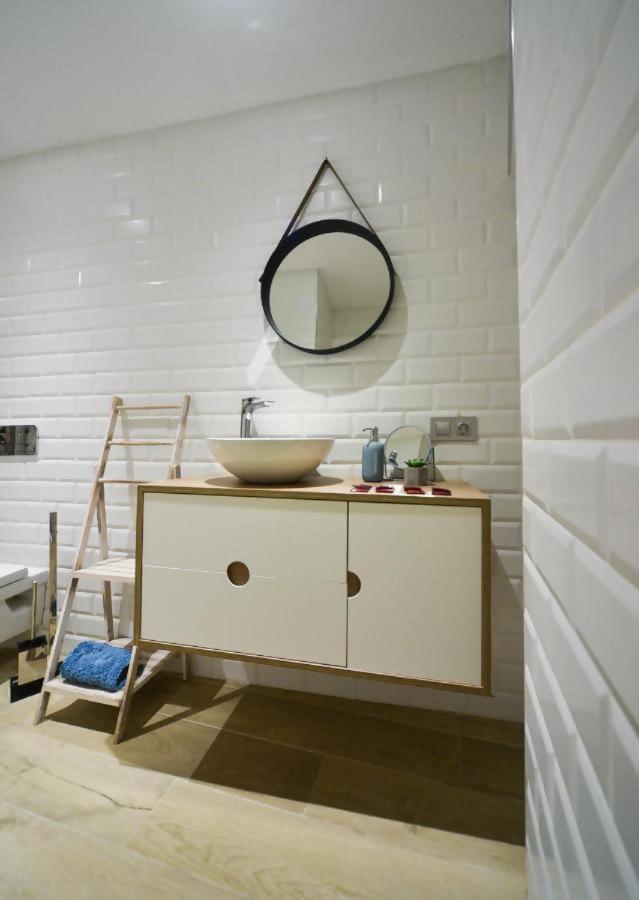 Hostfy Centro Alameda Apartment Sevilla Bagian luar foto